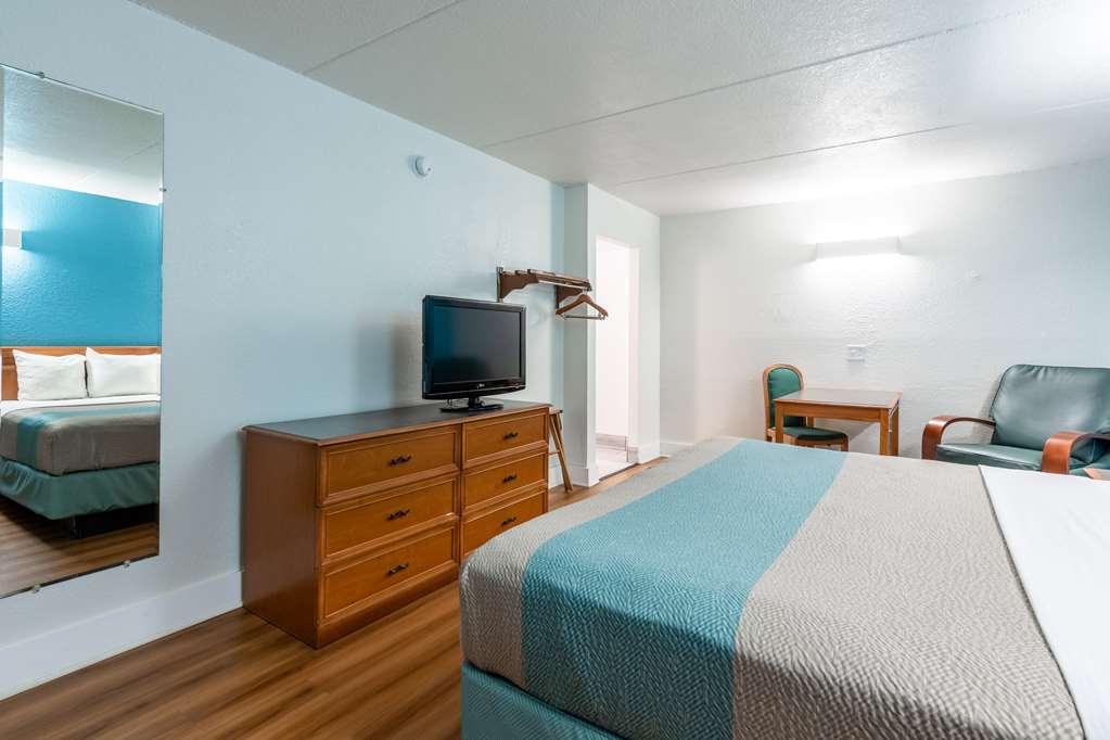 Motel 6 North Little Rock AR McCain - photo 7