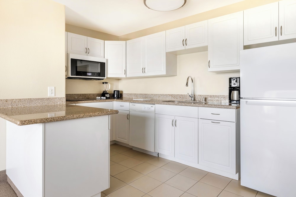 Hilton Vacation Club Riviera Beach & Shores CA - photo 24