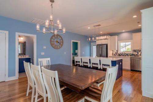 Paradise Pointe by Oak Island Accommodations - photo 4