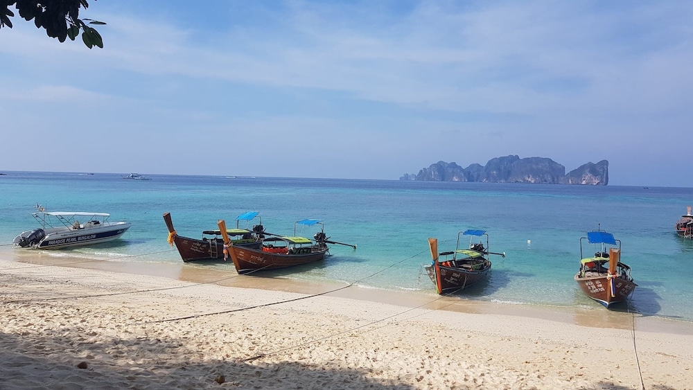 Paradise Pearl Bungalows in Phi Phi Don, Thailand