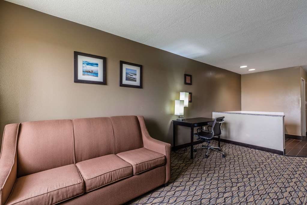 Comfort Inn & Suites Crystal Inn Sportsplex - photo 24