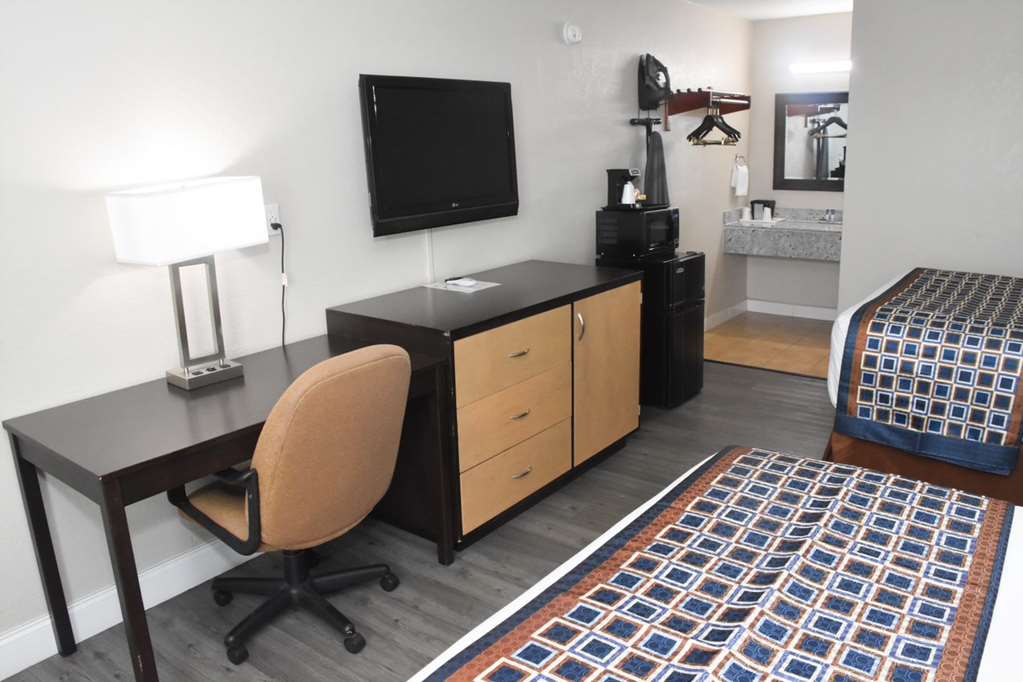 Americas Best Value Inn St. George SC - photo 4