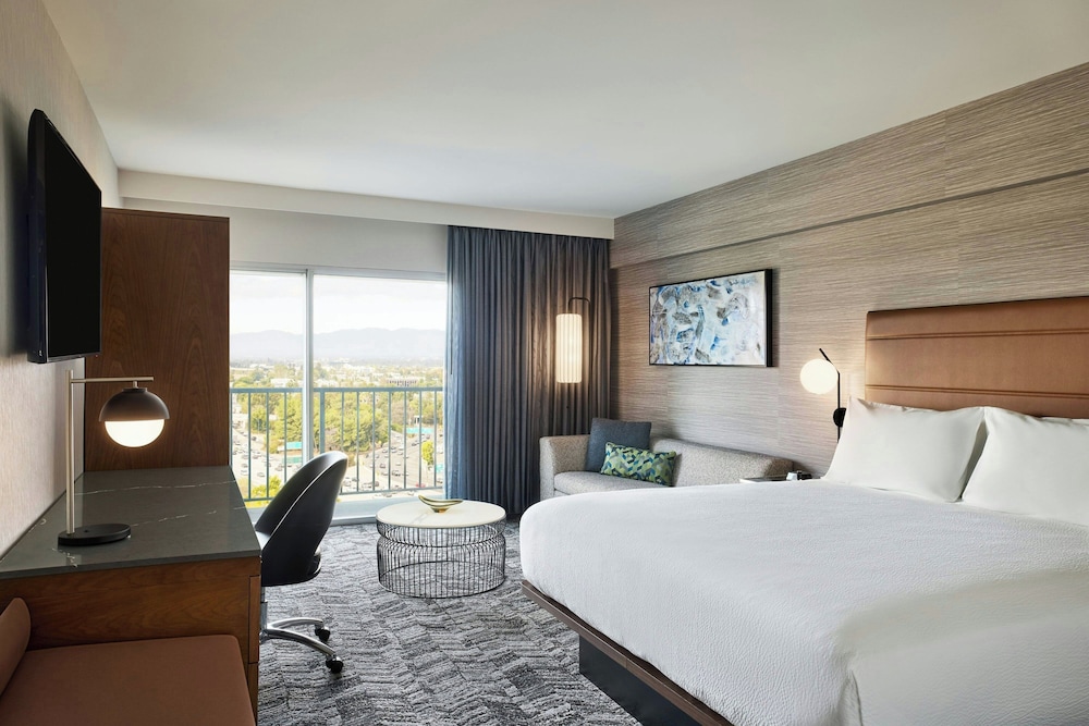 Courtyard by Marriott Los Angeles Sherman Oaks — hotel in Sherman Oaks