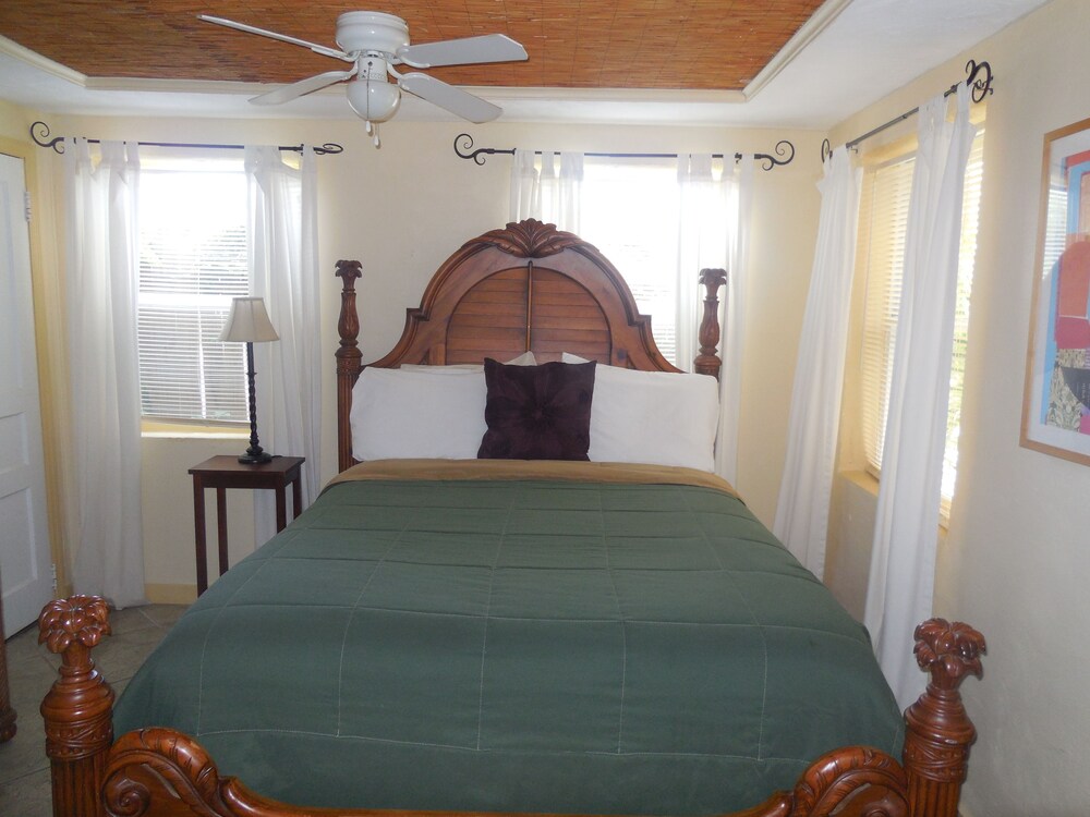 Turtle Beach Resort and Inn - photo 3