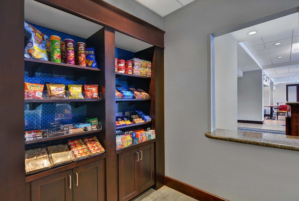 Hampton Inn Bath - photo 38