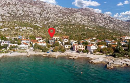 Awesome Home In Cesarica With Sauna — 4-Star Luxury Hotel in Karlobag, Croatia
