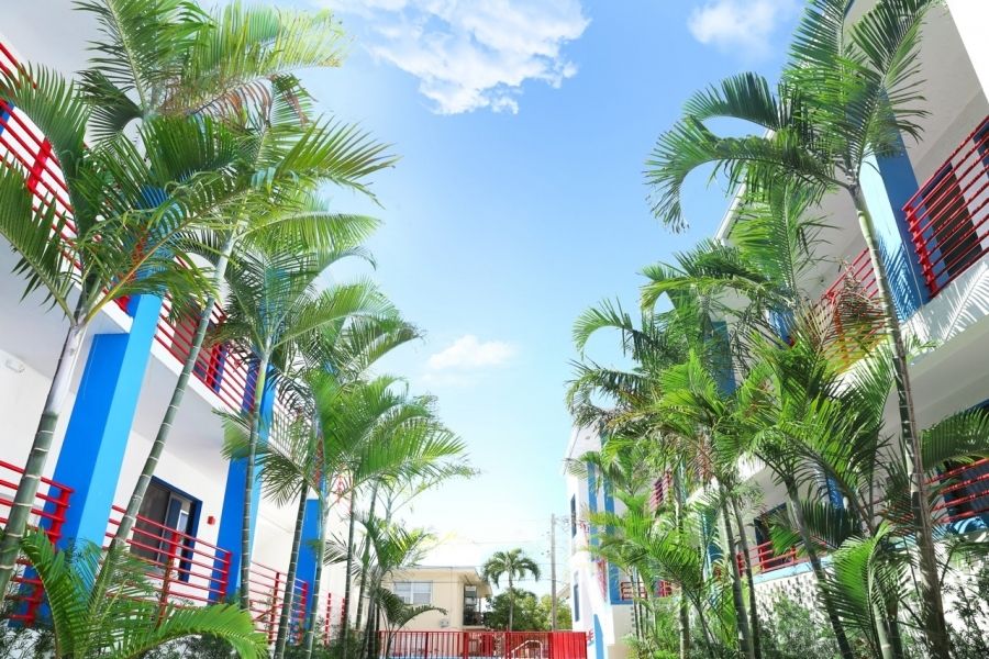 9040 Boutique Hotel — Surfside — photo 4