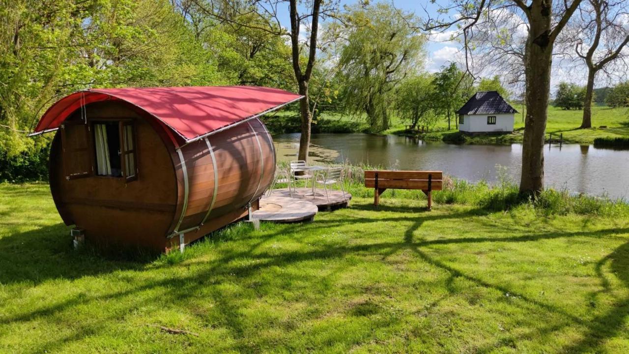 Schlummerfass - carbon neutral hotel in Unknown City