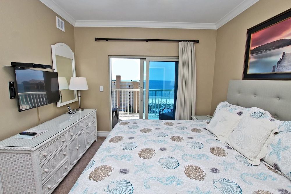 Crystal Tower 902 - carbon neutral hotel in Gulf Shores