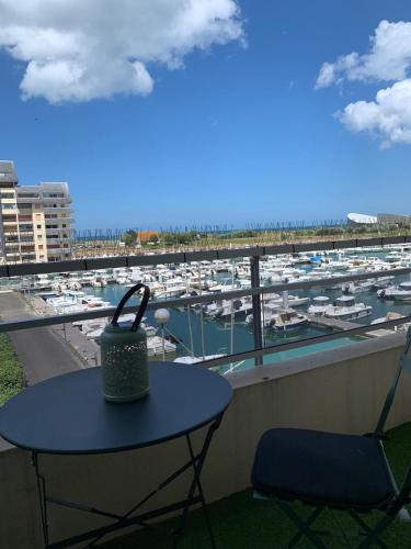 Normandy Trip 5 Min a Pied de la Plage in Courseulles-Sur-Mer, France