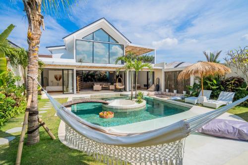 NEW Palm Island Villa 4BR Villa in Kerobokan — 4-Star Luxury Hotel in Kerobokan, Indonesia