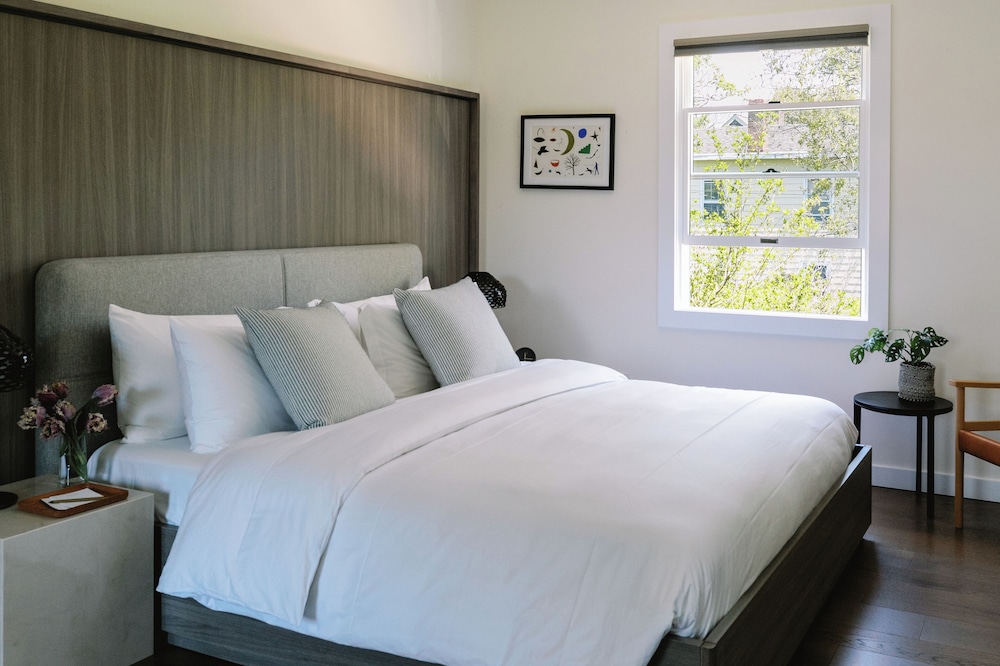 The Roundtree Amagansett - photo 12
