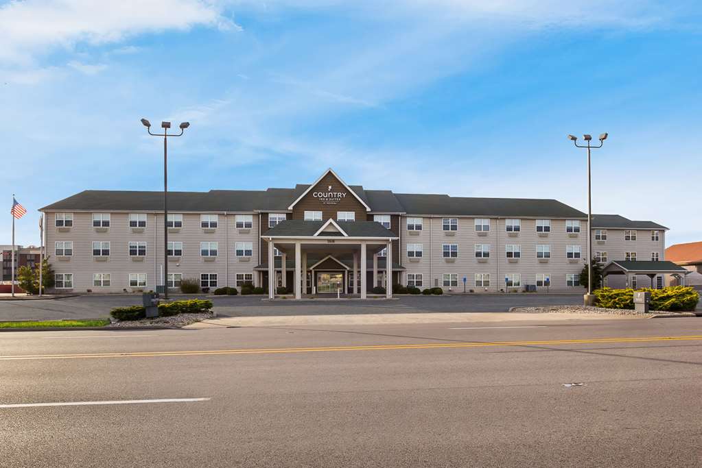 Country Inn & Suites by Radisson Marion IL - featured photo