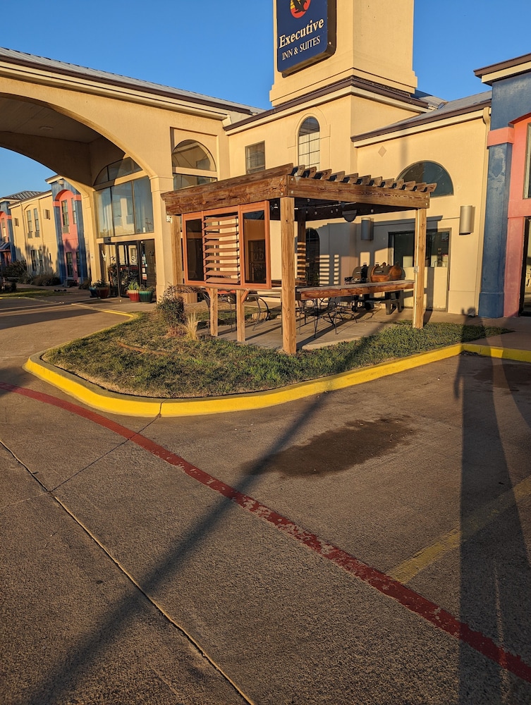 Executive Inn and Suites Wichita Falls - photo 41