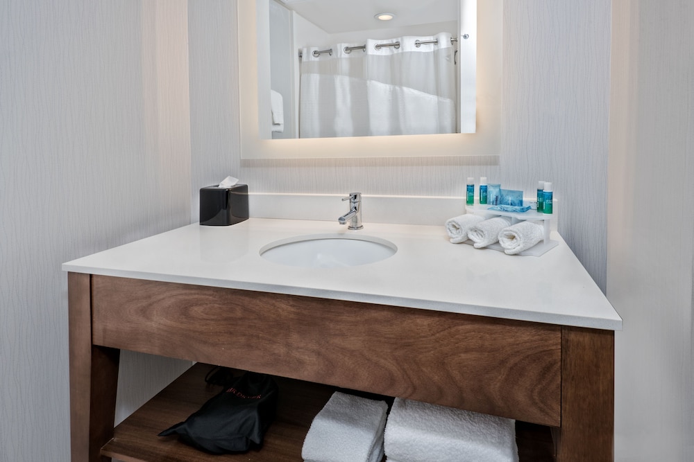 Holiday Inn Express & Suites Austin Round Rock Area by IHG - photo 14