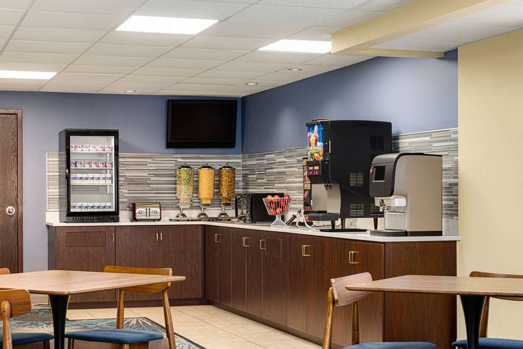 Days Inn by Wyndham Grand Island I 80 - photo 32
