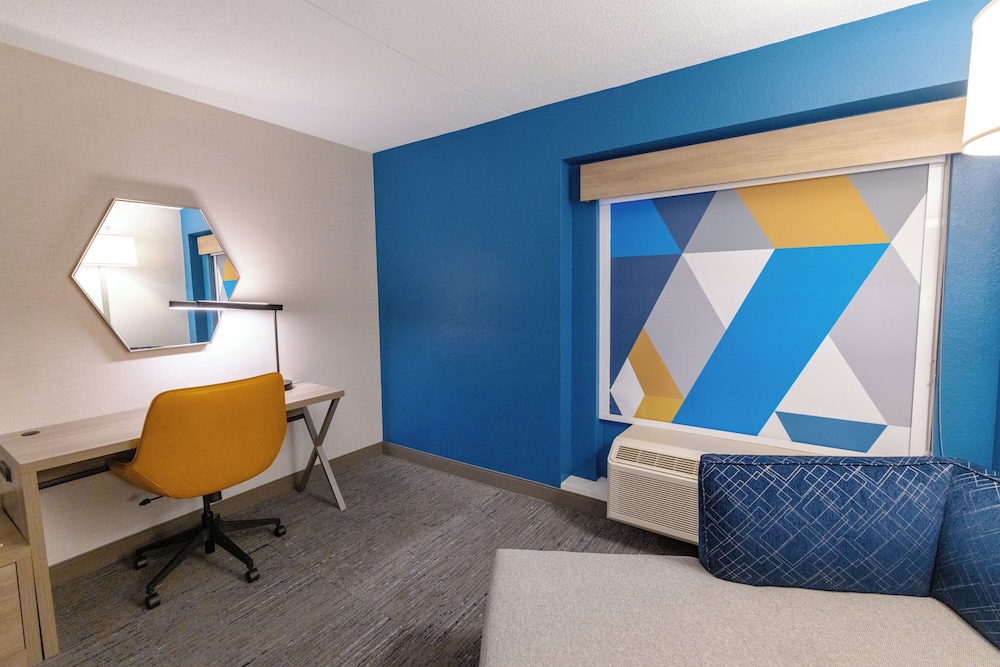 Holiday Inn Express Hotel of Neptune by IHG - photo 20