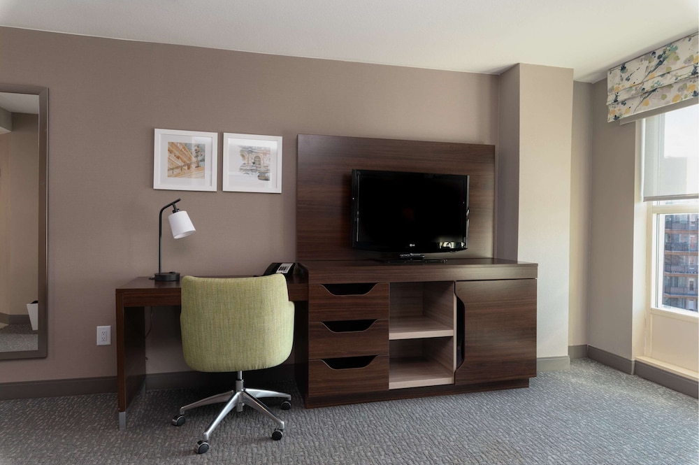 Hampton Inn & Suites Arlington Crystal City DCA - photo 26