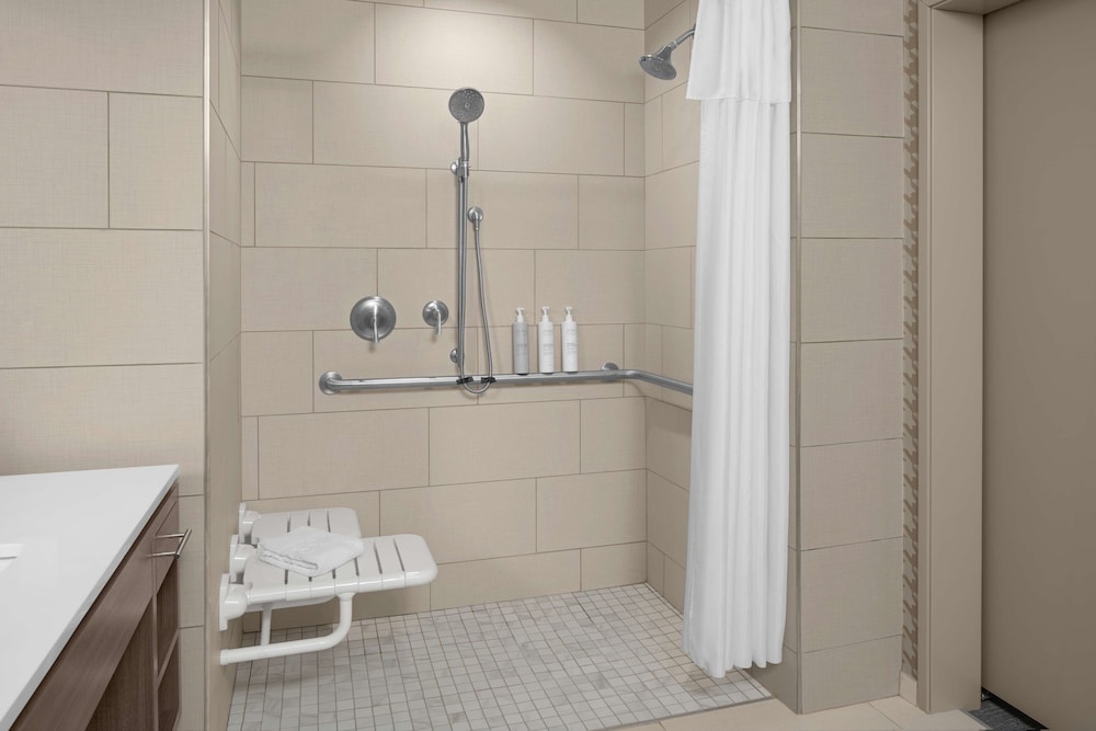 Home2 Suites by Hilton Hobbs - photo 15