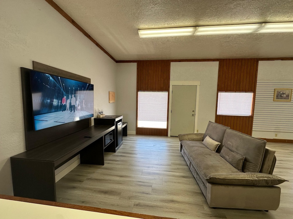 Hotel 191 Moab - photo 39