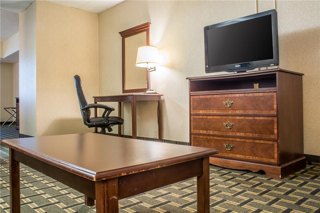 Quality Inn & Suites Palm Island Indoor Waterpark - photo 15