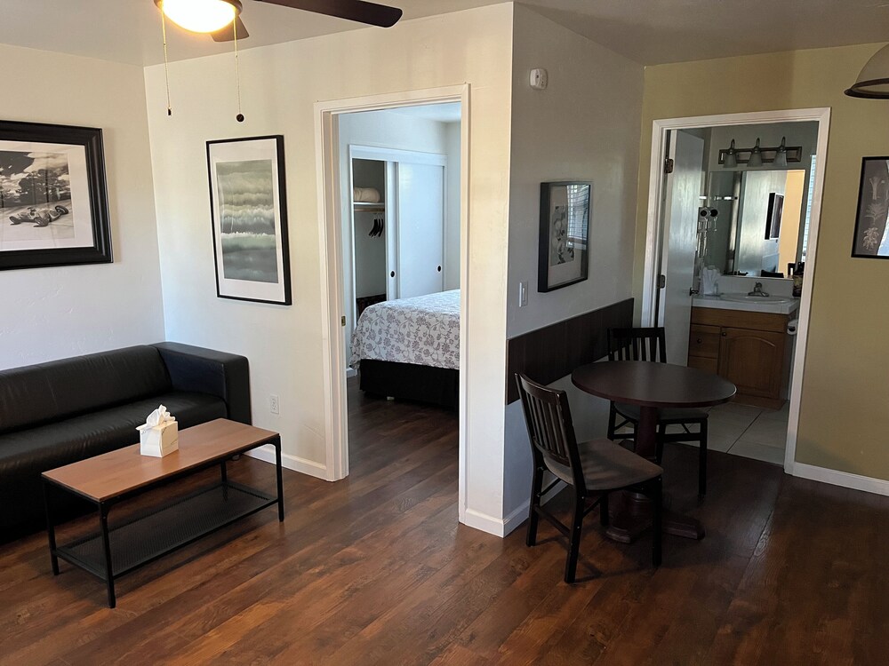Bide A Wee Inn - photo 45