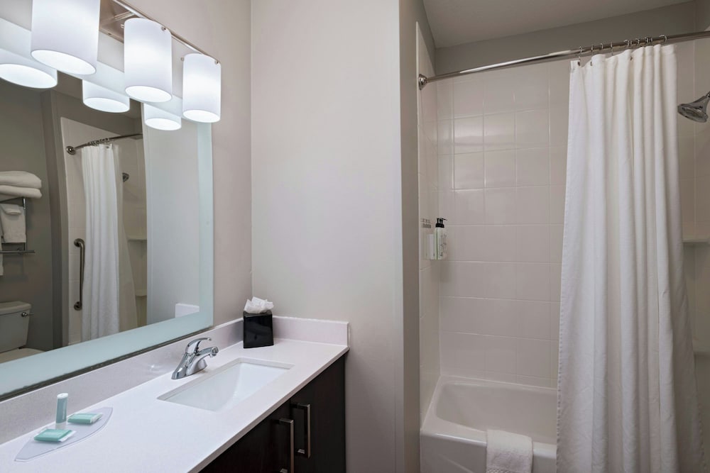TownePlace Suites by Marriott Ames - photo 40