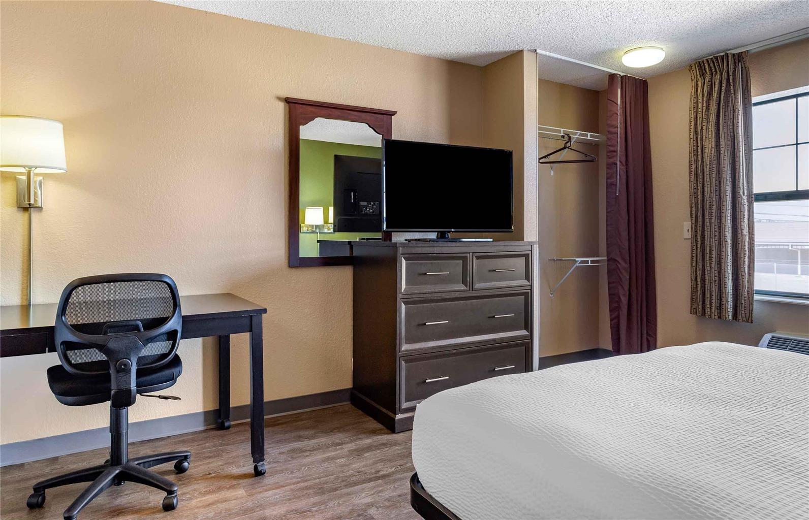 Extended Stay America Suites Houston Westchase Richmond - photo 13