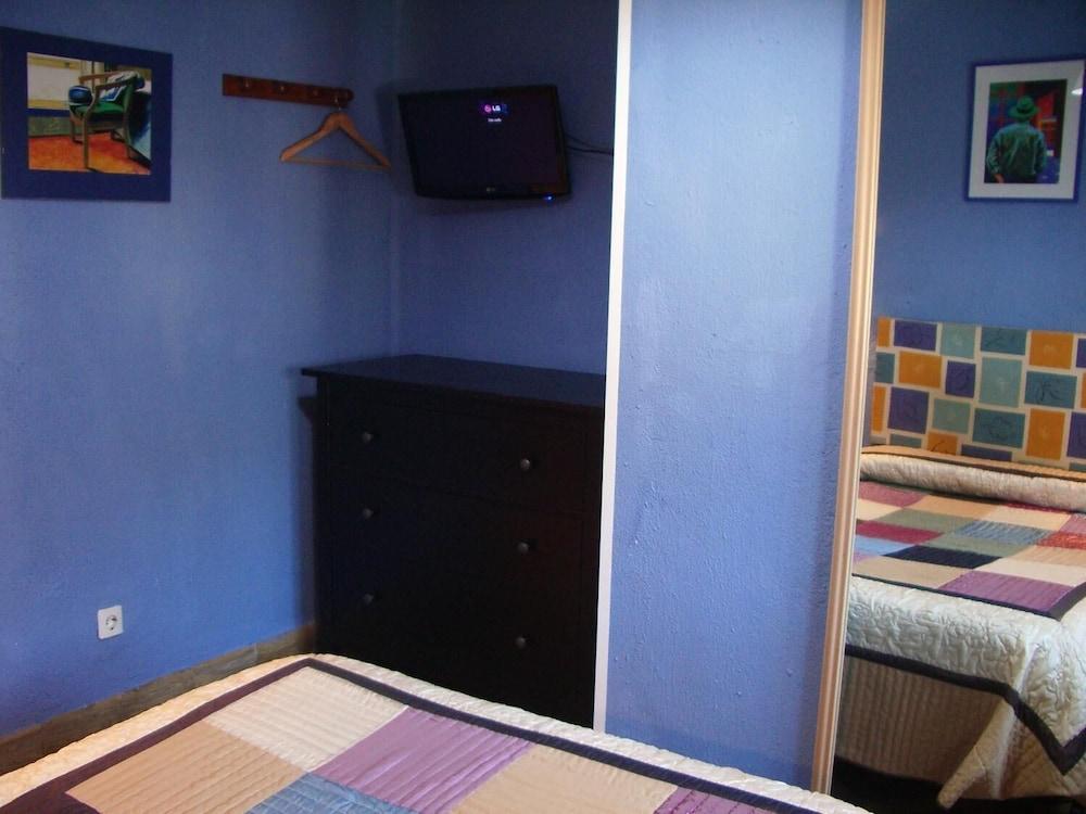 Hospedaje Senda del Huerna in Pola De Lena, Spain