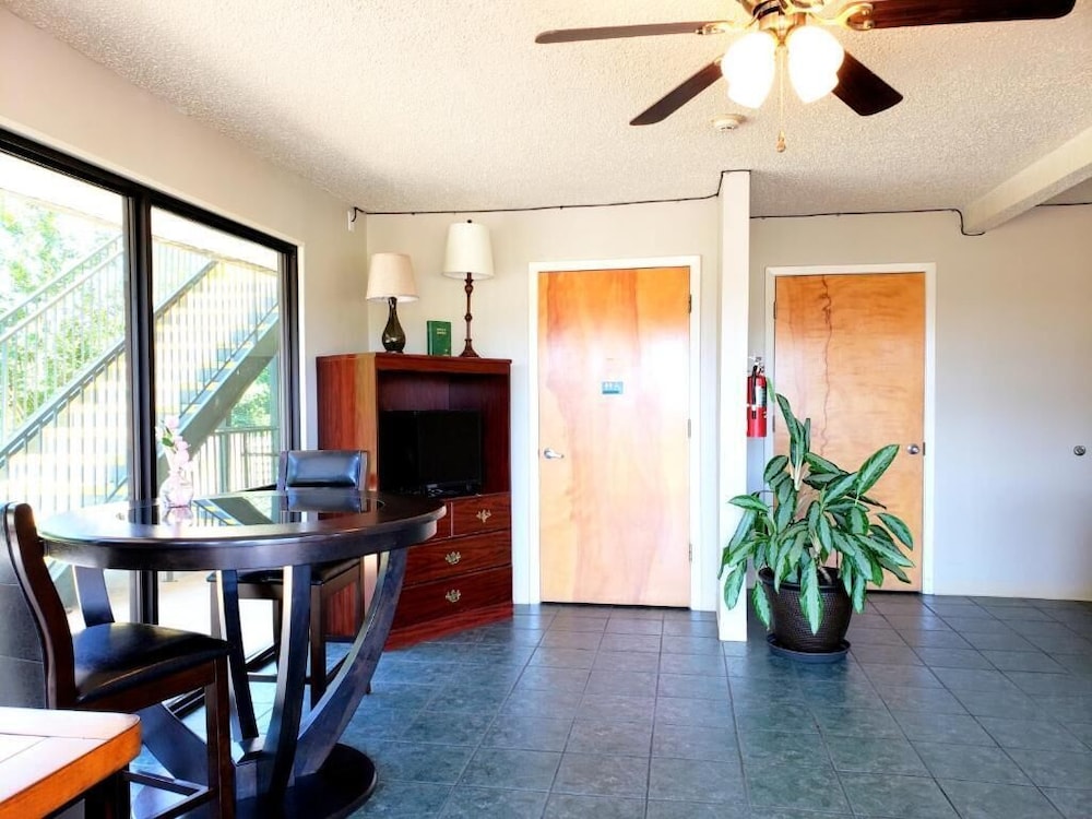 Motel 103 - photo 33