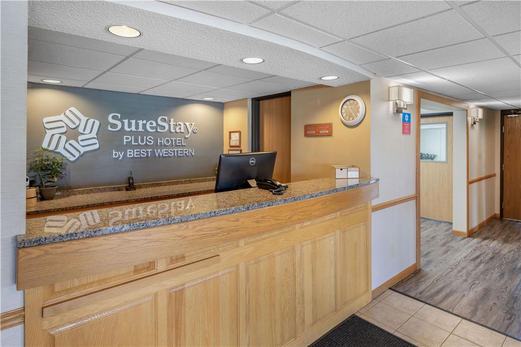 SureStay Plus Hotel by Best Western Litchfield - photo 2