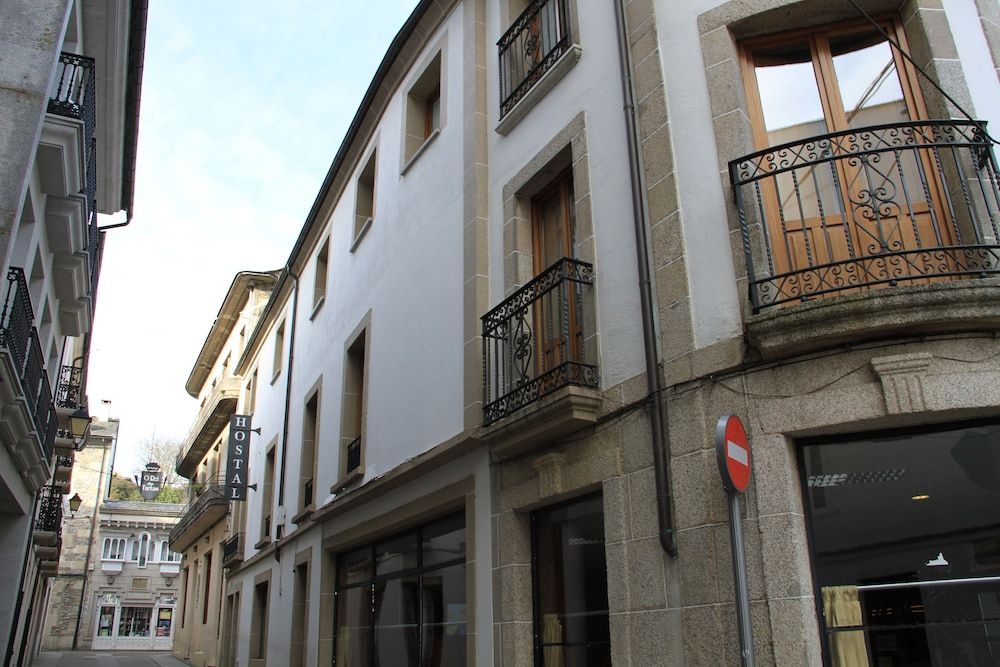 Hostal Central 11024210 — Mondonedo