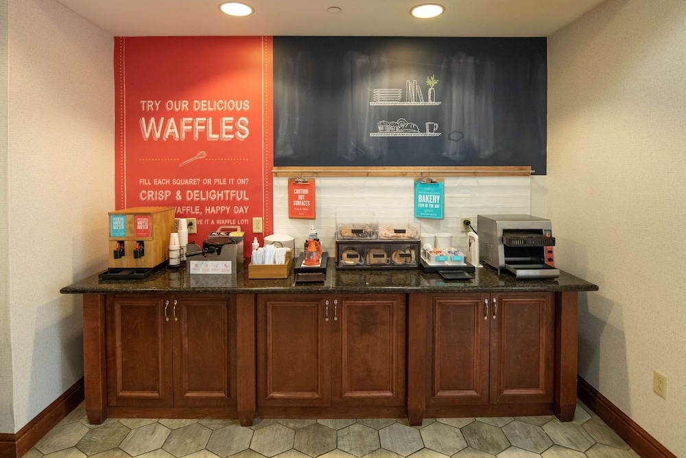 Hampton Inn Presque Isle Maine - photo 56