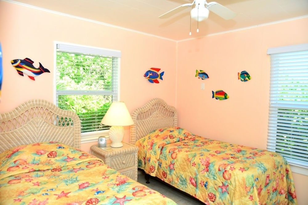 The Palmview and Sandpiper Inns - photo 56