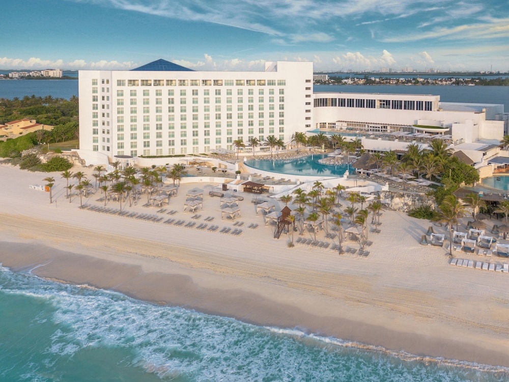 Le Blanc Spa Resort All inclusive Adults Only