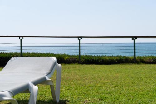 Sea View Stylish 1BR with Balcony by Beachfront Stay — 4-Star Luxury Hotel in Herzliya, Israel