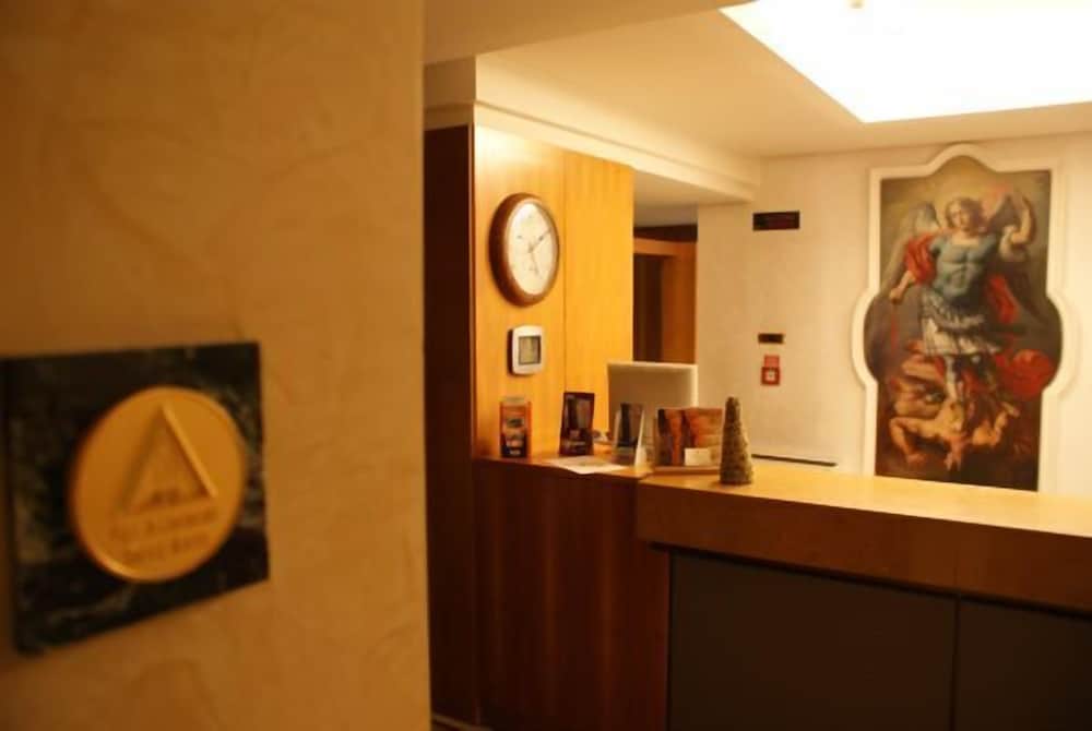 Solofra Palace Hotel Resorts