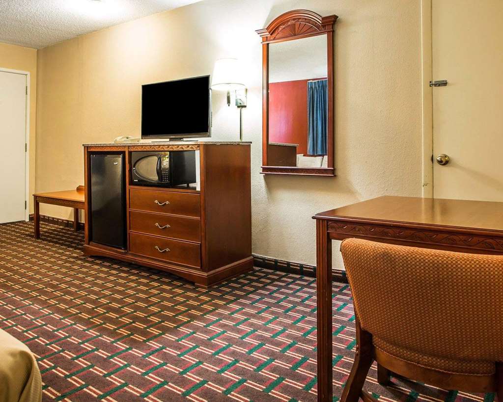 Rodeway Inn Montpelier - photo 12