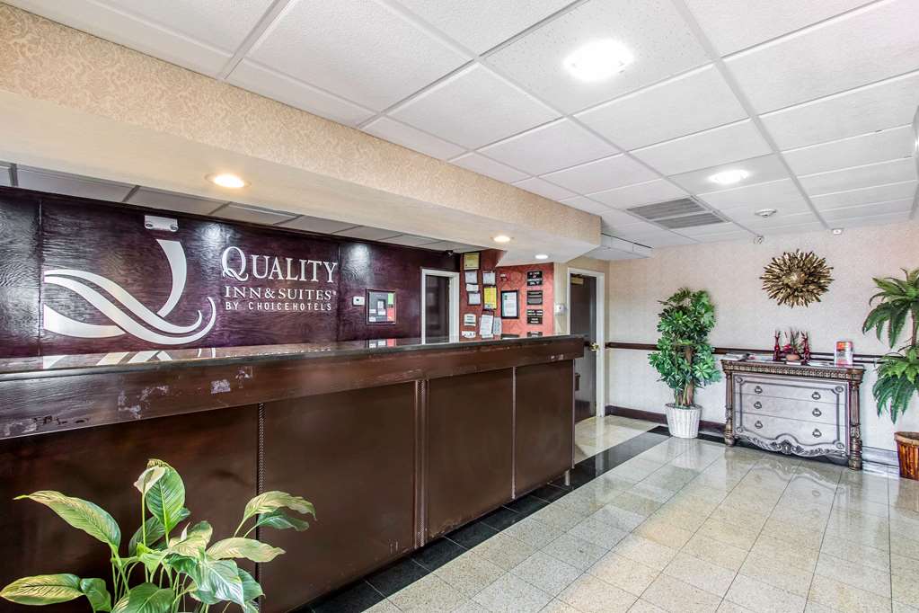 Quality Inn & Suites Memphis East - photo 4