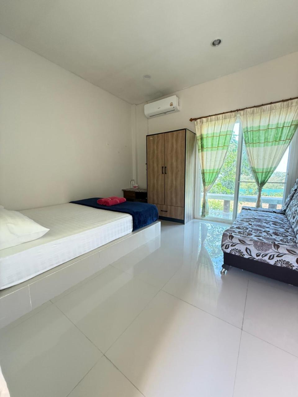 Phaluaihomestay พะลวยโฮมสเตย์ - last minute hotel in Unknown City