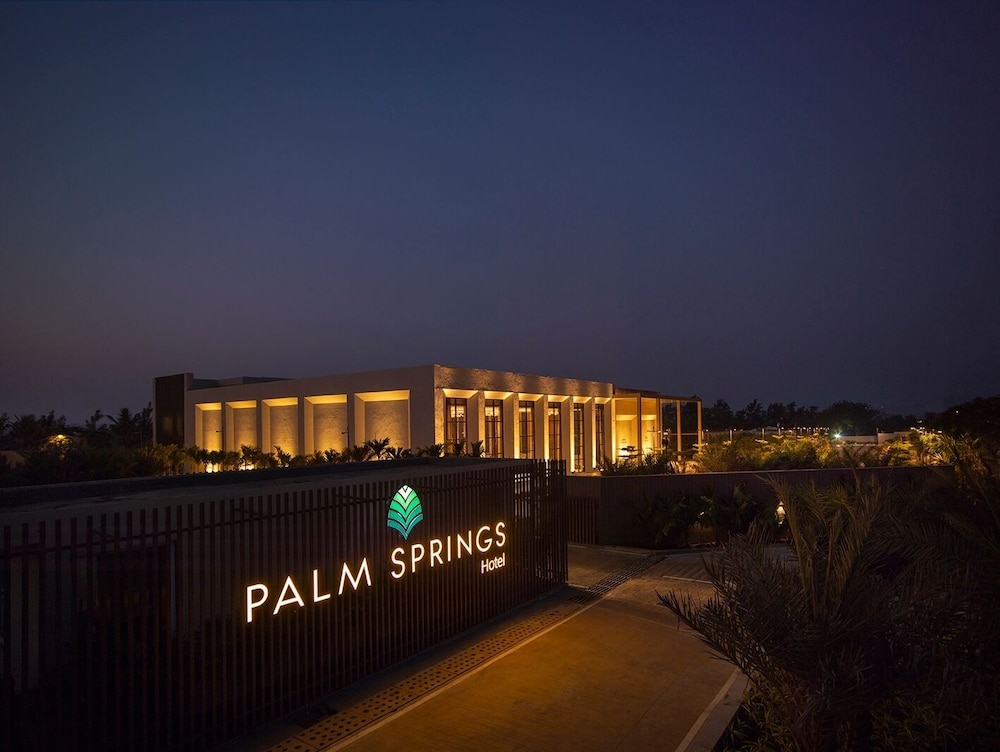 Palm Springs Resort — Nashik