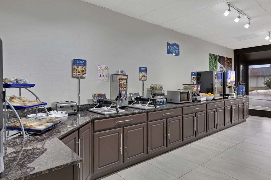 Clarion Pointe Near Erie Casino - photo 40