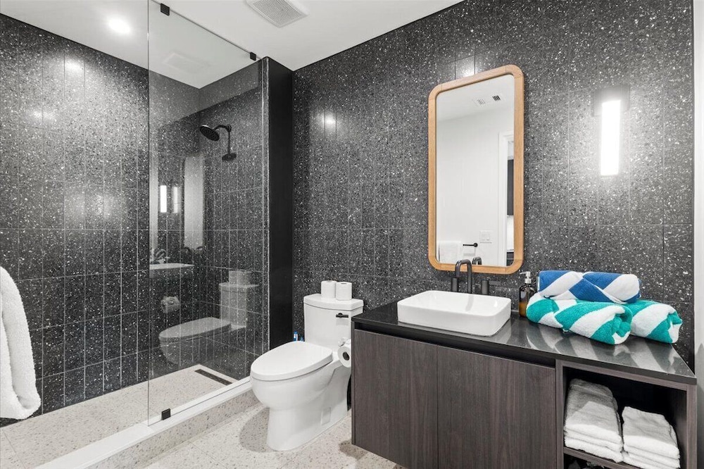 Austin Condo Hotel - photo 801