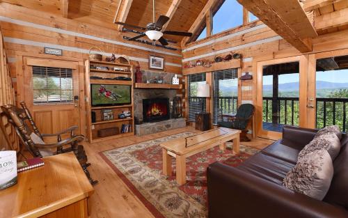 Peak A View — Sevierville — photo 4