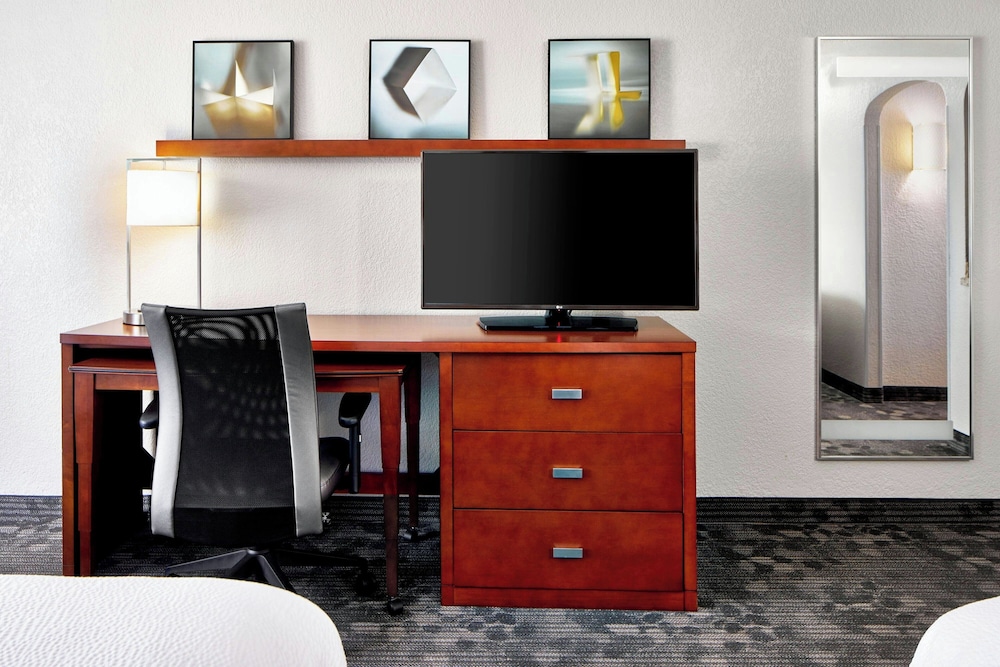 Courtyard by Marriott Rochester East Penfield - photo 6
