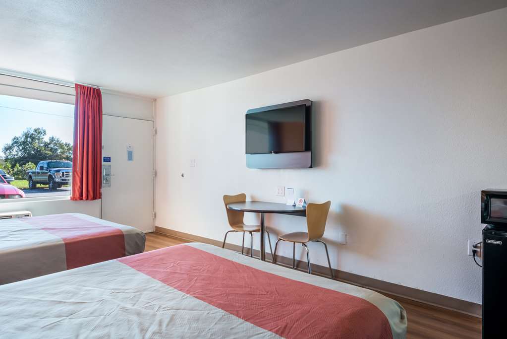 Motel 6 Connellys Springs NC - photo 18