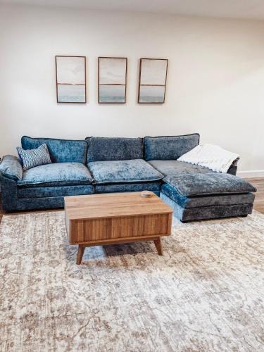 Downtown OS 2bed 1 bath with pool and close to the beach in Ocean Springs, United States