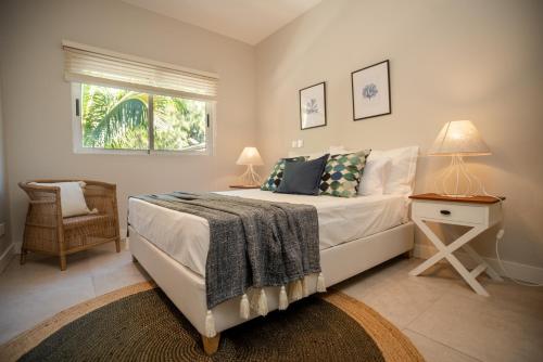 Blue Coral Beachfront Penthouse — 4-Star Luxury Hotel in Flic En Flac, Mauritius
