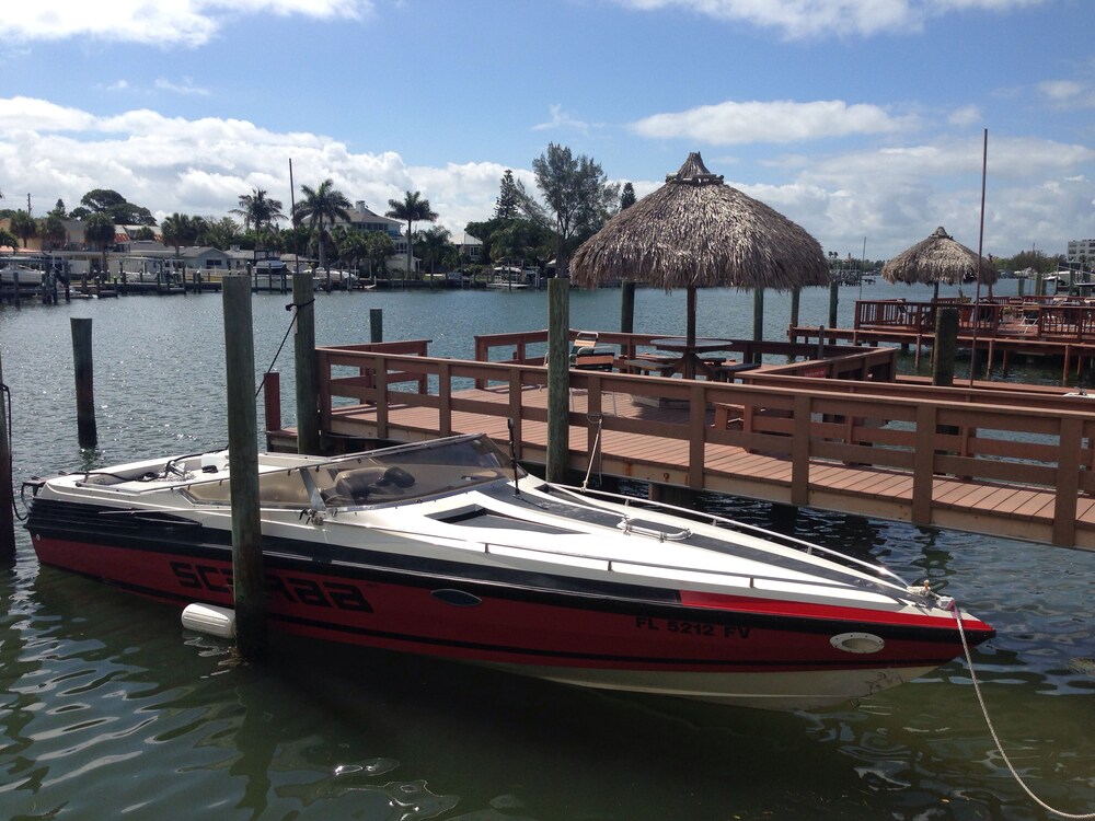 Bay Palms Waterfront Resort Hotel and Marina - photo 28