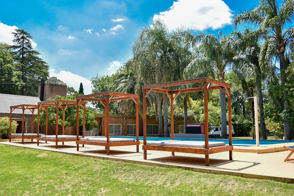 Parador 15 - last minute hotel in Funes